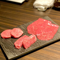 焼肉うしごろ 銀座並木通り店 - 究極の黒タン厚切り、厚切りハラミ、クリ