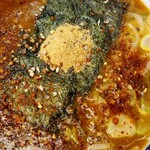 三田製麺所 - つけ汁(一味唐辛子いっぱい)