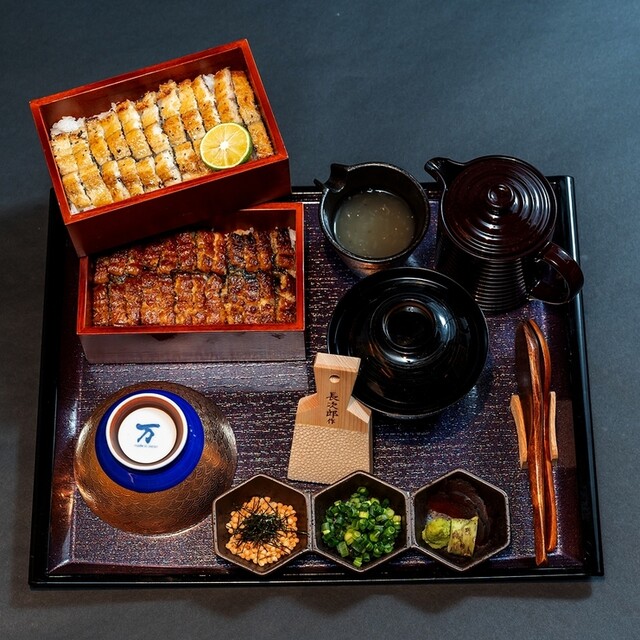 食べくらべ紅白重《二段重》