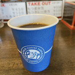 もつ煮 王里 - セルフサービスのコーヒー♡♡♡ （KALDIの紙コップ:KALDIは現在、コロナ禍でコーヒーサーブを中止。100個100円で提供されていました。）