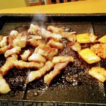 コリアンキッチン 3匹の子ぶた - 