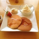 Matsuri cafe - パンケーキ プレーン
                        ホイップとソフトアイスがついて 400円(^_^)