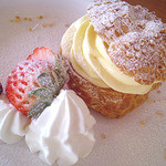 柊山ガーデン - ランチ＋250円でついてくるケーキ＆ドリンクのシュークリーム