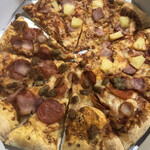 ドミノ・ピザ - 料理写真:ギガミート&トロピカル