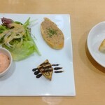 イゾラ フェリーチェ - 前菜とフォカッチャ