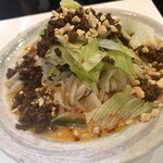 京華茶楼 - 汁なし四川風ゴマ麺