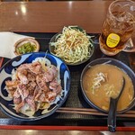 あぶり 清水 - 豚ハラミ丼セット¥900-