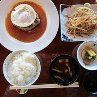 横浜瀬里奈 ステーキドーム - ハンバーグステーキセット