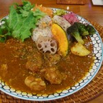 At.Spices - チキンと軟骨入りcurry