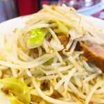 ラーメン二郎 - ヤサイ（そのまま）