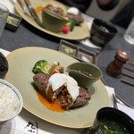 本格肉料理 丸小 - 