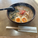 Menzu Kurabu - とんこつラーメン　¥770