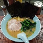 横濱家系ラーメン うめ鬼 - 