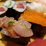 Edomae Gatten Sushi - 軍艦。