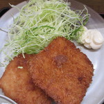 うどん処 平吉 - 白身魚のフライ。