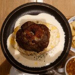 神戸元町ドリア - 焼きオムドリア チーズフォンデュハンバーグ