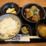 Chokotto - ブリ大根定食680円