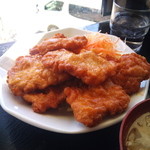 とんかつ 唐揚 おかだ - 唐揚定食（アップ）