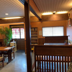 なごや - 店内。