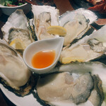 渋谷 Kairi - 生牡蠣は大きくプリンプリン