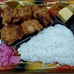 北海道塩ザンギ 炎 - 塩ザンギ弁当 全容（唐揚げも御飯も冷え冷えです）