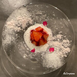 カーサ・デル・チーボ - アールグレイのムースとルビーチョコのクレムーとイチゴ