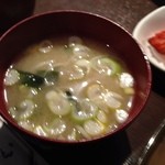 ベちゃん - ビビンパ に付く味噌汁