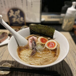 酒肴場 屯 - 生姜香る烏賊干し中華蕎麦（味玉入り）¥900