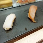 立ち食い鮨 鈴な凛 - つぶ貝¥150/づけびんちょう¥100