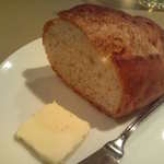 Bistro Bisque - コースのパン。お替わりあり