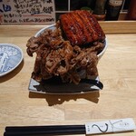 うなぎ 串料理 いづも - 鰻牛丼（肉300g）