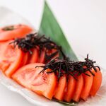 Salted kelp tomato slices