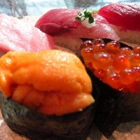 六緑 - 日本ならではの美意識　寿司「六緑」