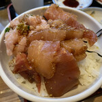 おさかなセンター イチノイチ - まずは鮪漬け丼からスタート
