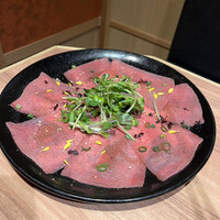 肉と日本酒いぶり 有楽町店 - 牛タン刺し