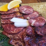 炭火焼肉・韓国料理 KollaBo - お肉1.5倍盛り