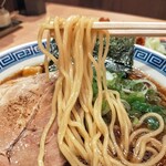 大志軒 - 本丸醤油麺の麺リフト