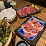 Wagyu U Yakiniku Semmon Ten Nikuyururi - 