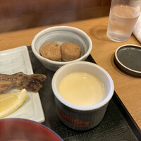 魚屋 小次朗 - 小鉢も美味しい。
