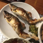 鳴子ホテル - はやせ鮎、ばっけ味噌を添えて。