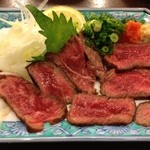 ます枝 - 牛肉のタタキ。