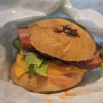 YAMBURGER - 厚切りベーコンチーズバーガー