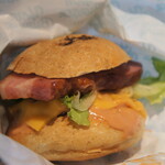 YAMBURGER - 厚切りベーコンチーズバーガー