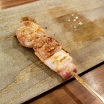 CHIKICHIKI - もも。タレがまた旨い。