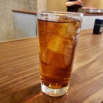 CHIKICHIKI - 酔ってきたので烏龍茶で。ソフトドリンクはリンゴジュース、炭酸水、だったかな。