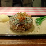 ハンバーグ＆ステーキ食堂クラウゾ - この見事なVFXを見よ !