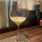 パッソ・ア・パッソ - 枝豆とキーウィのジュース