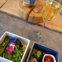 800°DEGREES ARTISAN PIZZERIA - 