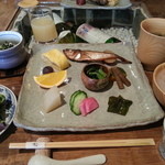 ワインとお宿　千歳 - 【朝ご飯】色々なものが少しづつ。女子は嬉しいですね。