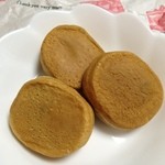 エビスヤ小松商店 - ゑびす焼き。むらなくえぇ色で焼かれてます。